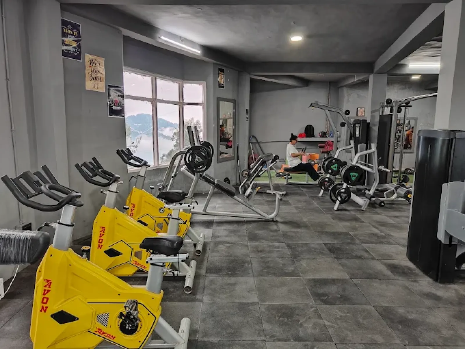 Inside the DA Fitness Mashobra branch